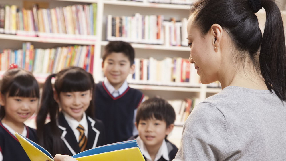 愛心是一位教師的最大績(jī)效指標(biāo)